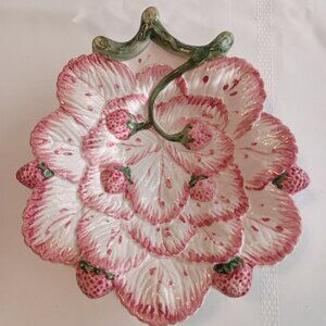 Vintage Majolica Style Strawberry Leaf Dish/Bowl